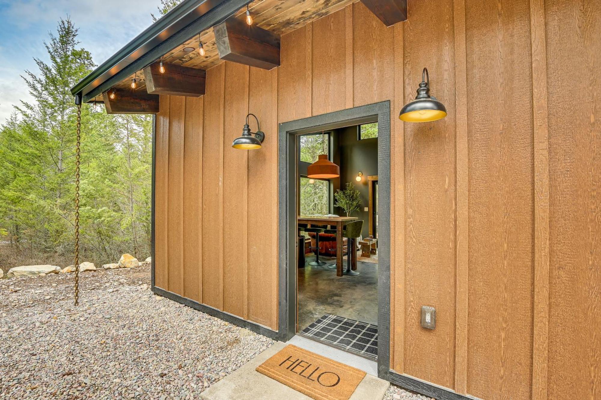 Modern Polson Cabin With Deck Near Flathead Lake! Villa Exterior photo